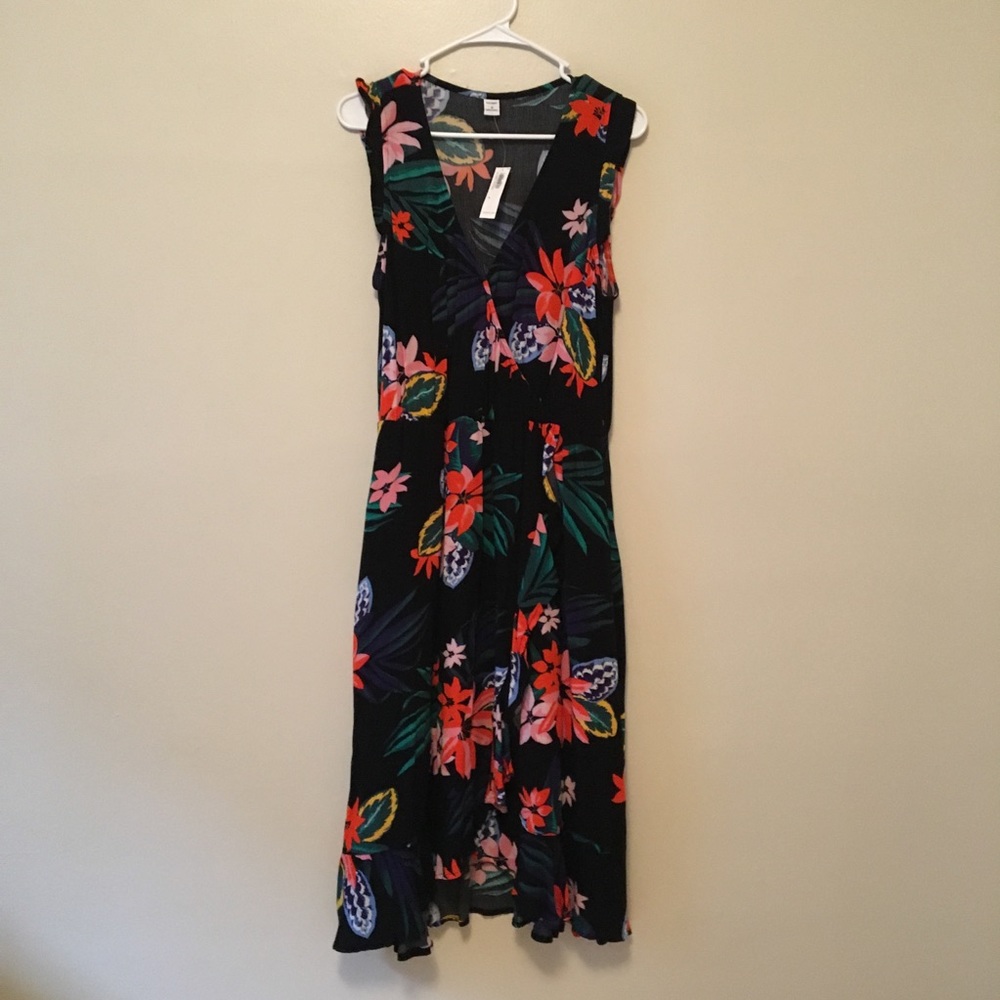 Black floral sleeveless dress with snap closure